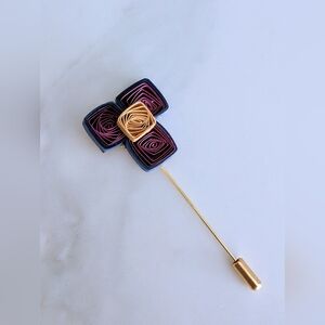 Elegant Gold and Purple Brooch Pin